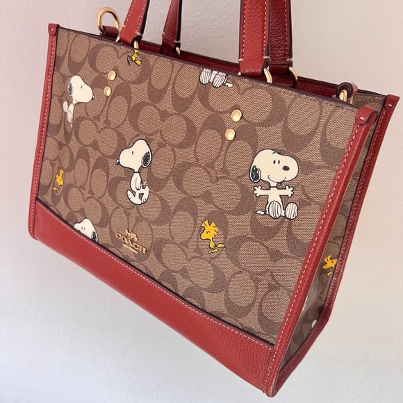 Coach CE862 X PEANUTS DEMPSEY CARRYALL SIGNATURE SNOOPY WOODSTOCK BAG - Picture 5 of 5